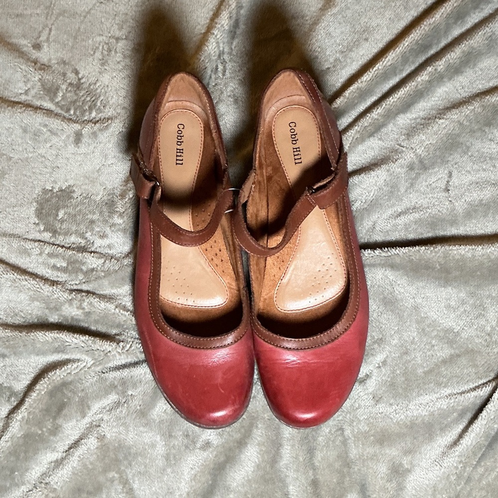 Cobb Hill by New Balance Red and Brown Mary Jane Flats